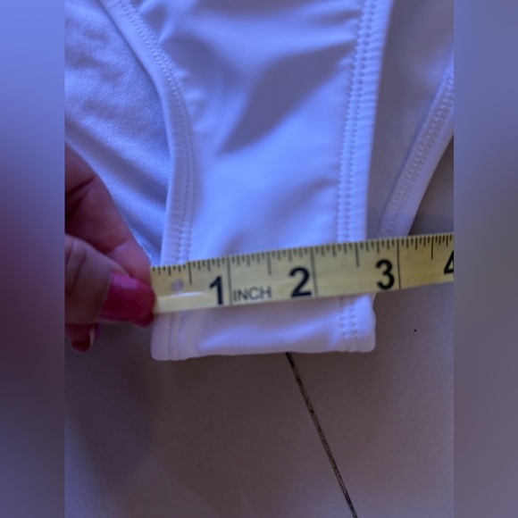 🔻NWT shade and shore white one piece swimsuit size 8/10 high leg cheeky - Picture 11 of 16